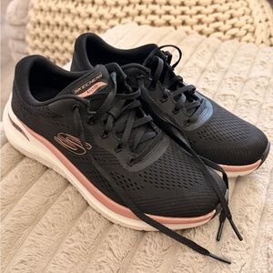 Skechers Women's Black and Pink Athletic Shoes